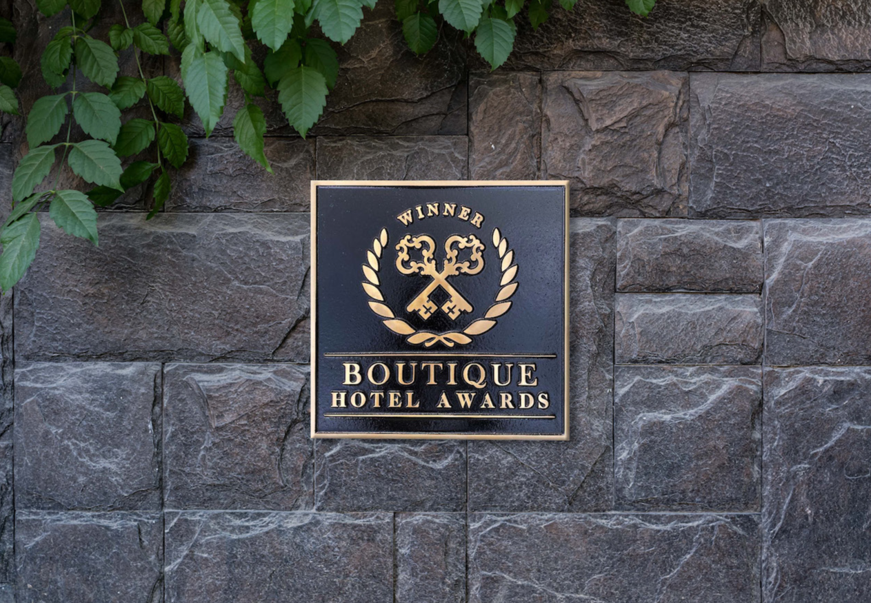 Winners Badges Right Image