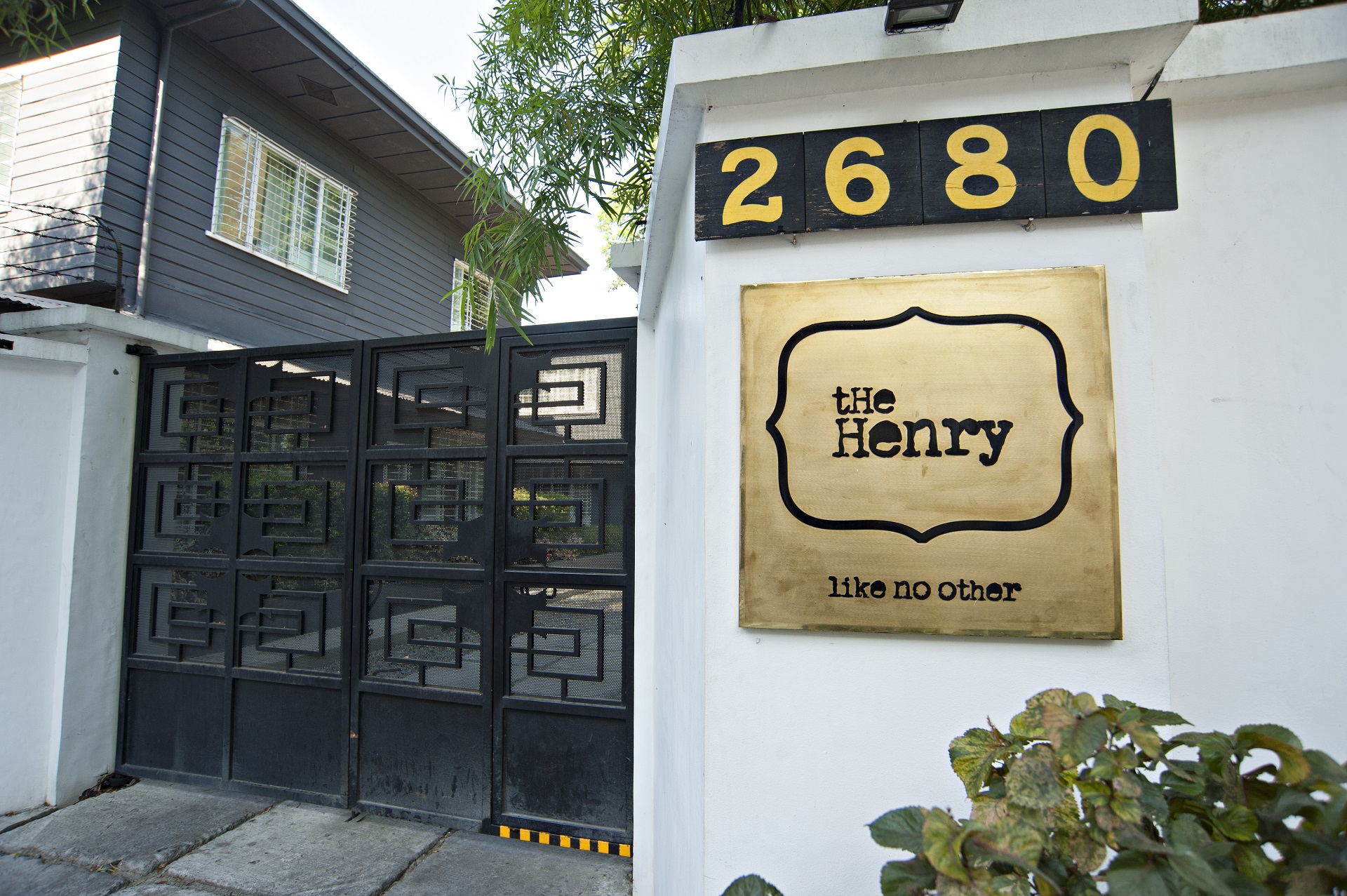 The Henry Hotel Manila