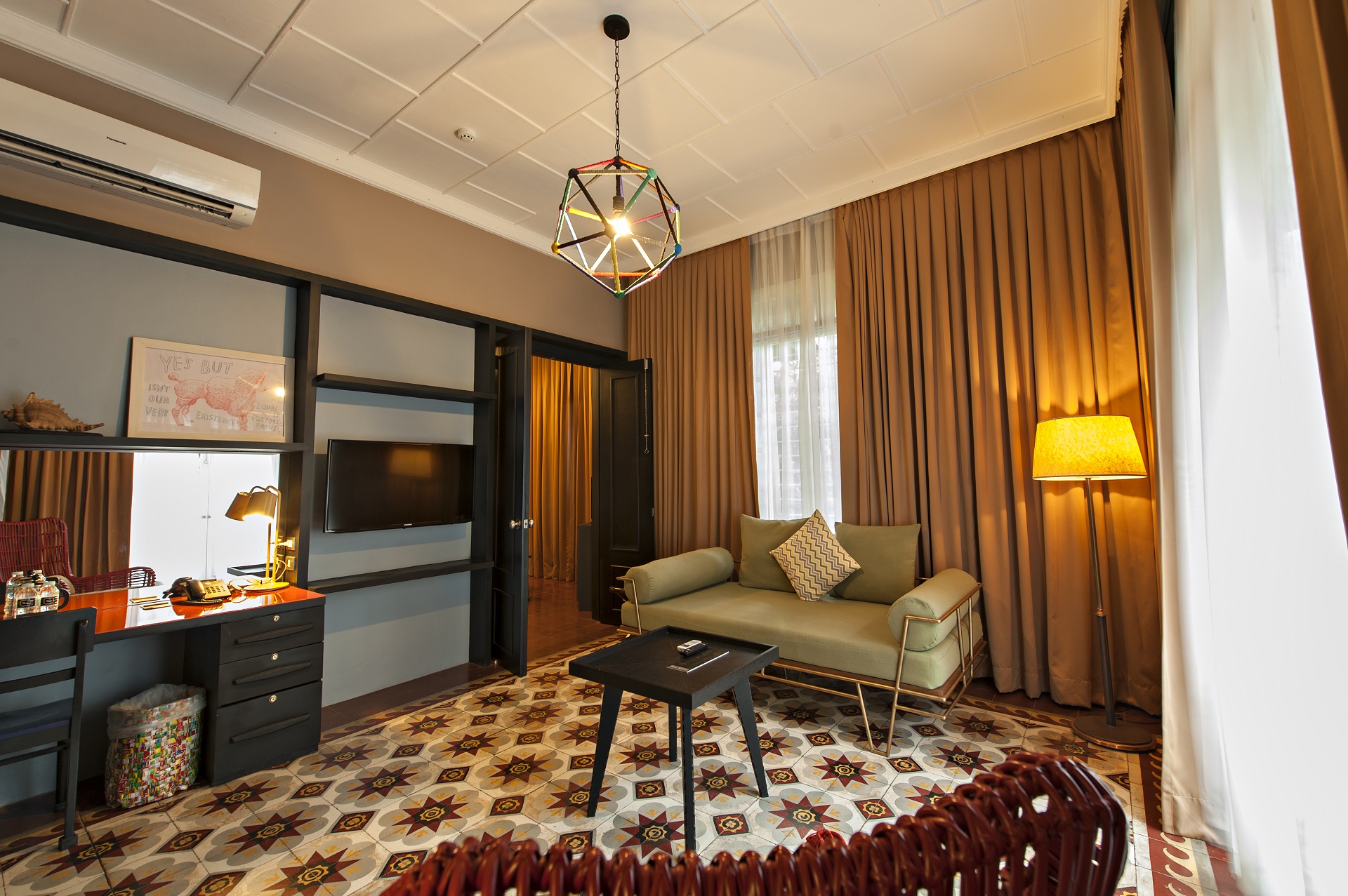 The Henry Hotel Manila