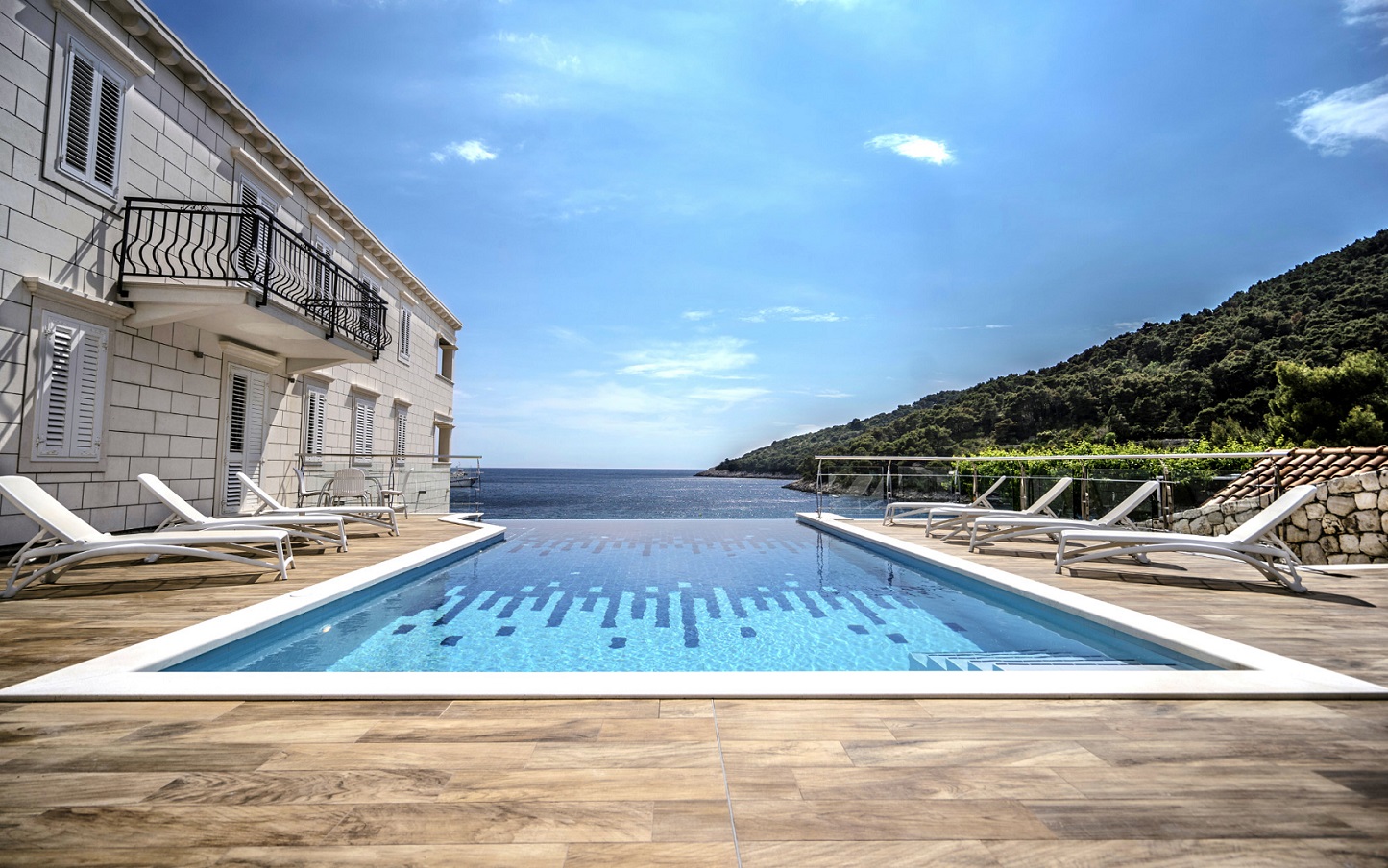 Boutique Pine Tree Resort