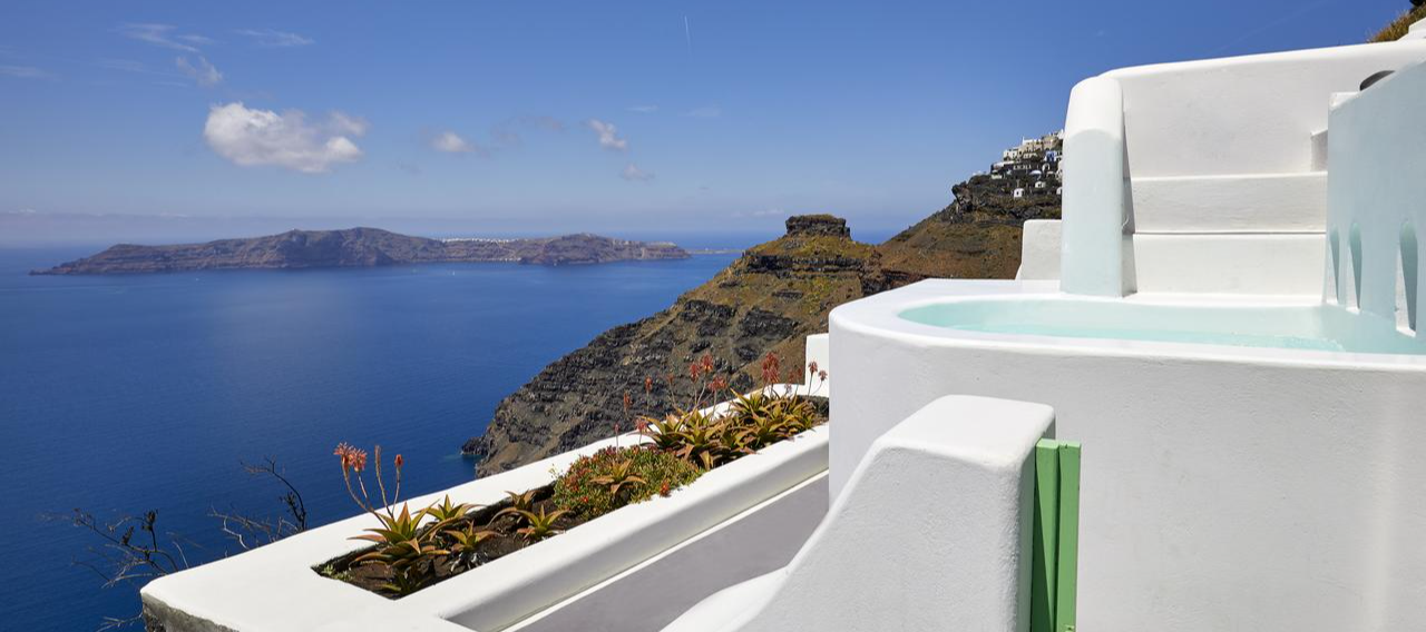 Dreams Luxury Suites