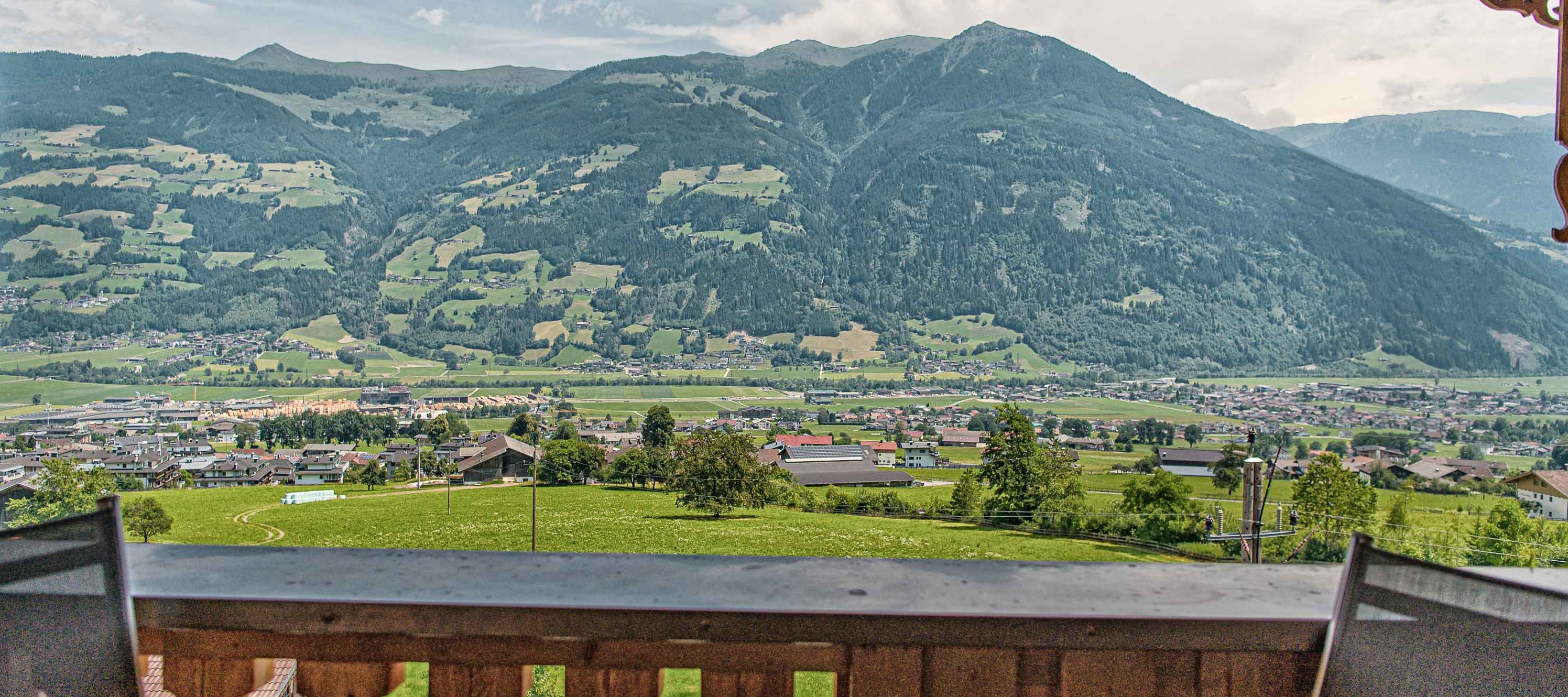 Aster ApartHotel & Chalets