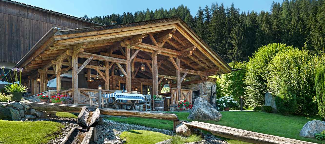 Aster ApartHotel & Chalets