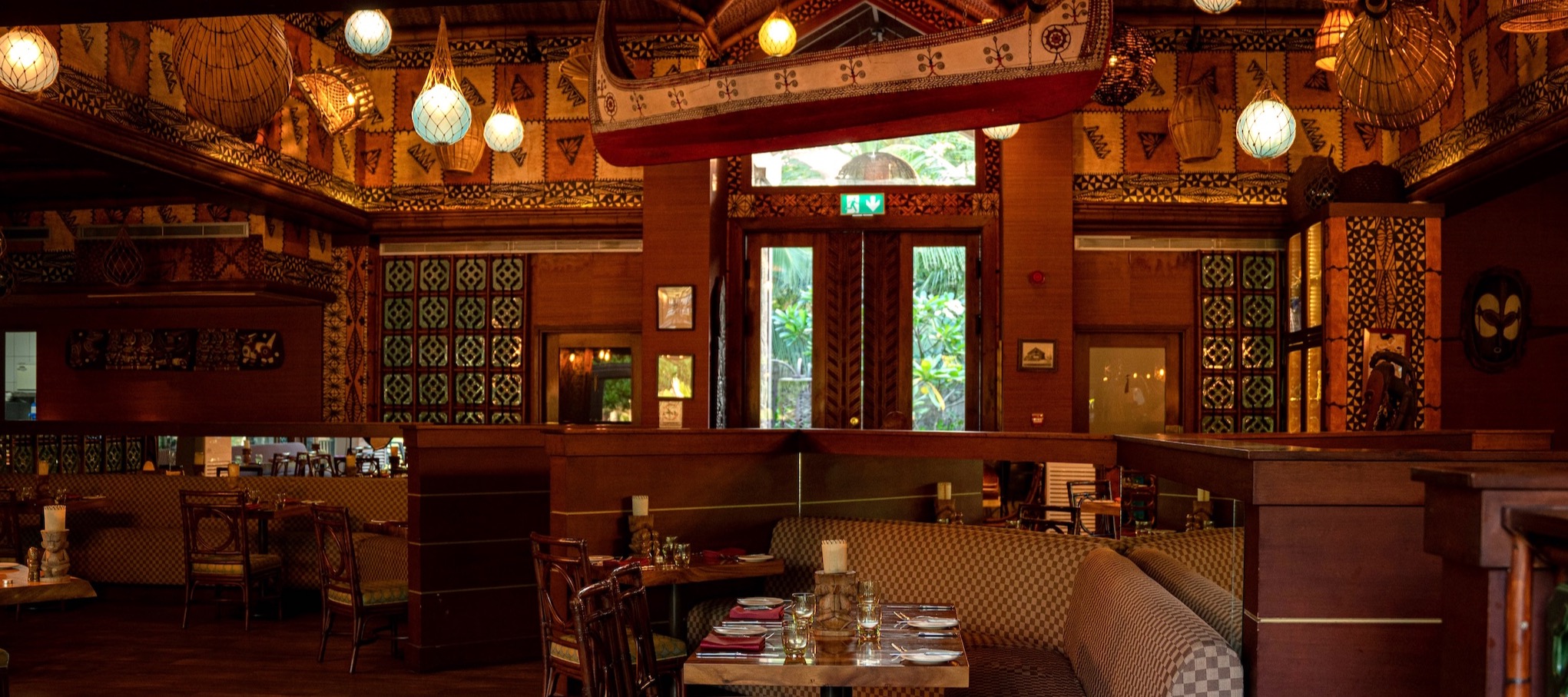 Trader Vic's Bar - Story Seychelles